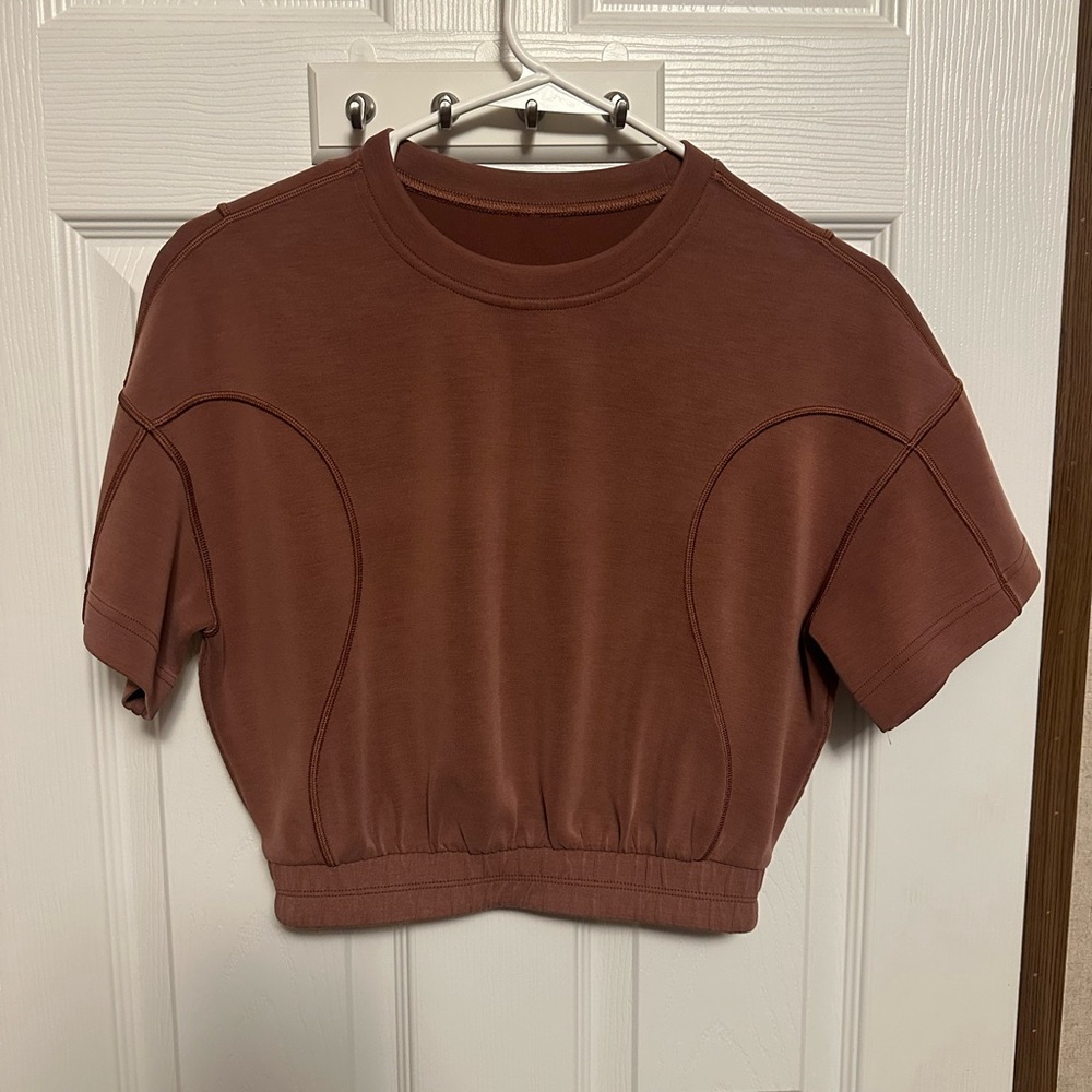 lululemon athletica Rust Short Sleeve Crop Top